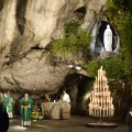 Pèlerinage Polonais des Hauts de France à Lourdes du 4 au 11 Octobre 2021 - Procession et Messe à la Grotte