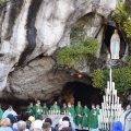 Pielgrzymka do Lourdes (od 4 do 11 Października) - Msza przy Grocie i zdjęcie grupowe