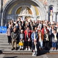 Pèlerinage Polonais des Hauts de France à Lourdes du 4 au 11 Octobre 2021 - Messe à la Grotte et photo de groupe